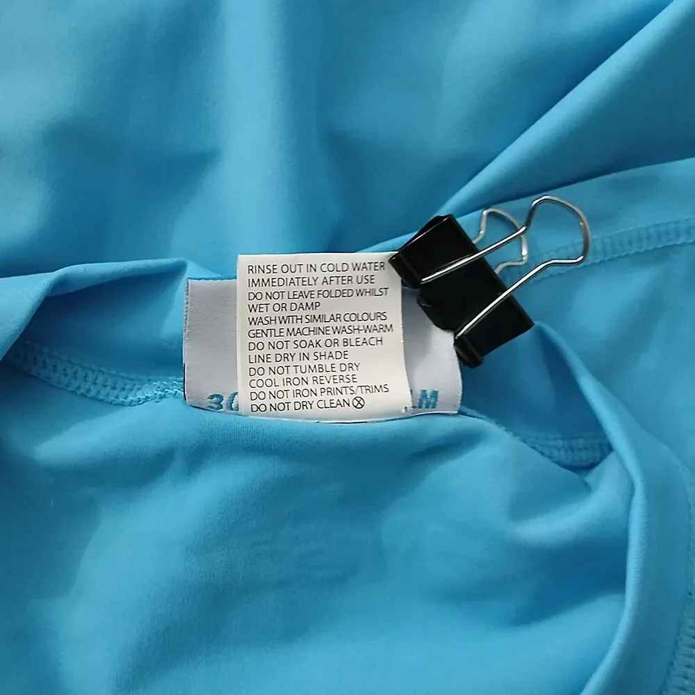 The Realm Rash Guard Men's Large Short Sleeve Light Blue Water Swim Shirt